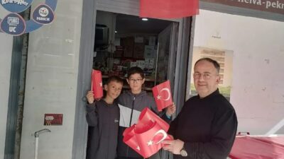 Bursa’da kitap okutan market