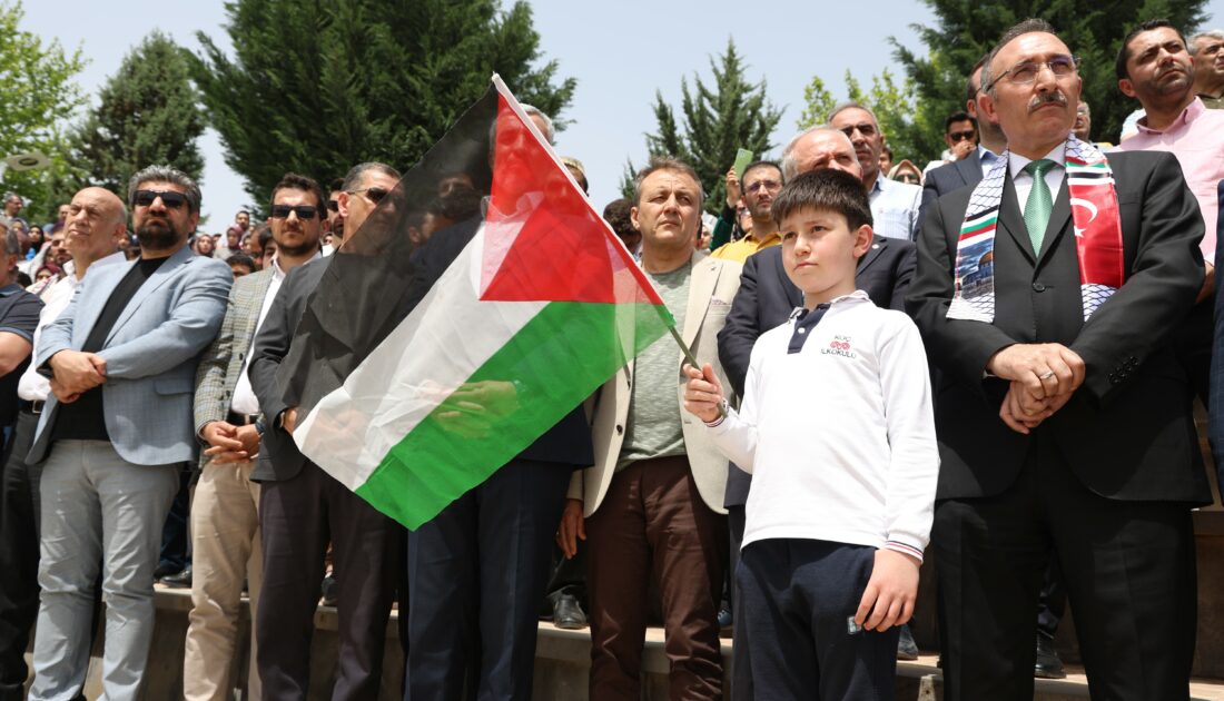 ABD’li öğrencilerin Gazze eylemlerine, Fırat Üniversitesinden 3 dilde destek