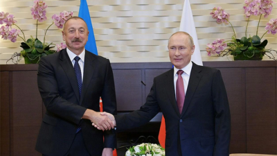 Aliyev, Putin ile bir araya geldi