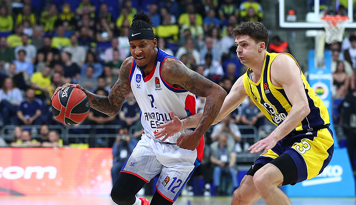 Anadolu Efes, Fenerbahçe Beko deplasmanında galip