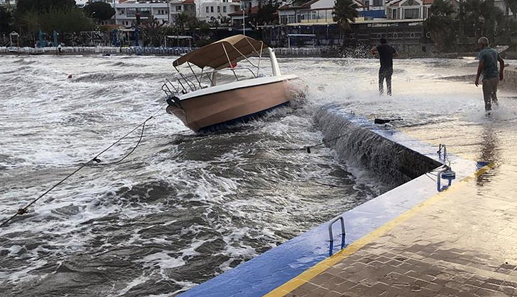 Datça’da tekneler büyük tehlike atlattı