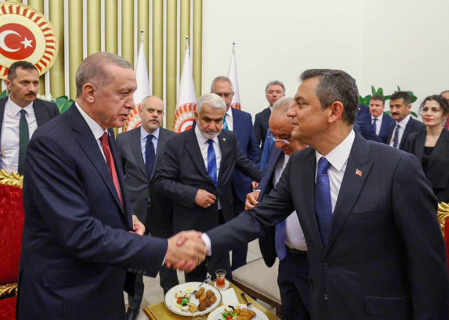 Erdoğan ve Özel gelecek hafta görüşecek: CHP lideri görüşme öncesinde hangi mesajları verdi?