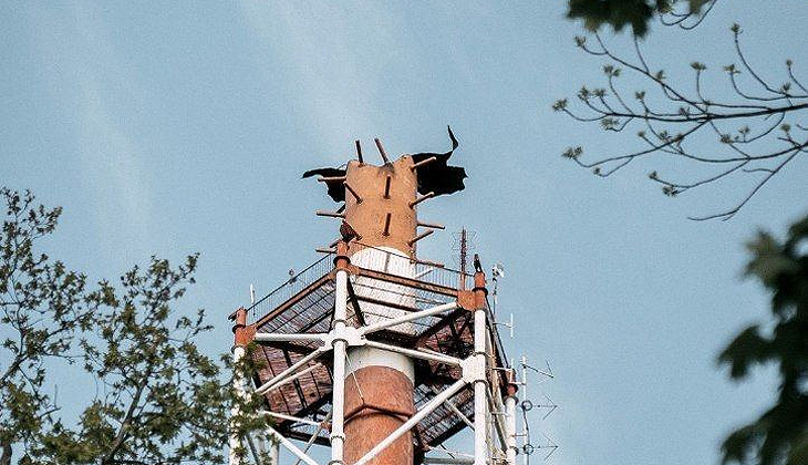 Ukrayna’da 240 metrelik TV kulesi vuruldu