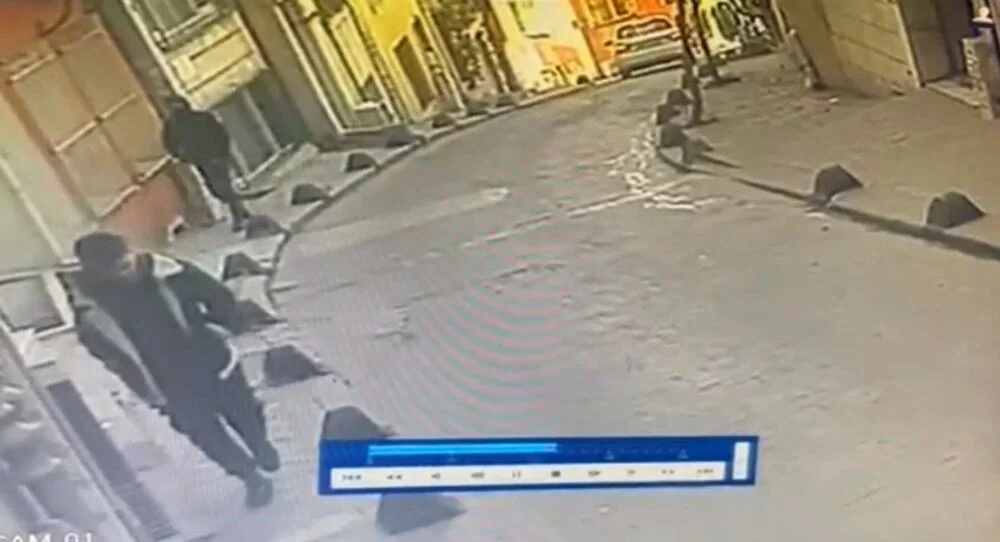 İstanbul’da akılalmaz olay: Düşmanına benzetti, yanlış adamı vurdu