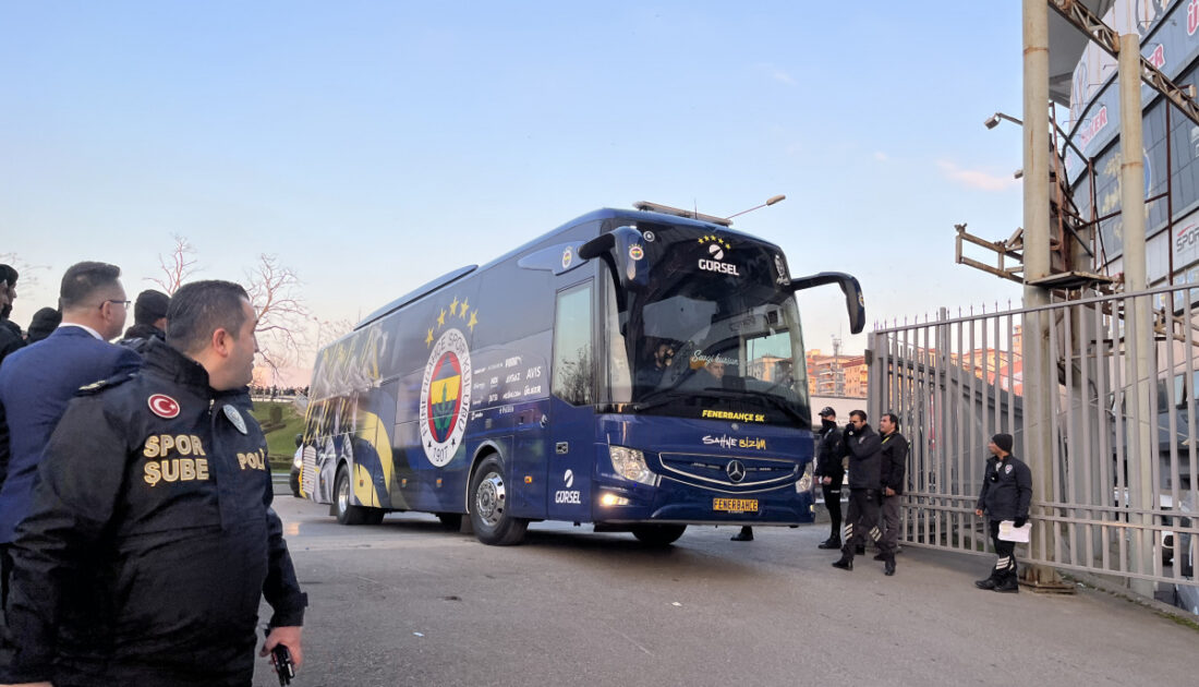Fenerbahçe derbi için stada geldi Fenerbahçe derbi için stada geldi