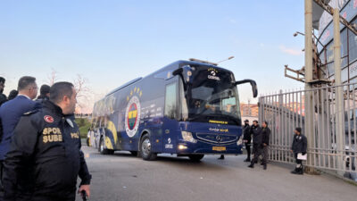 Fenerbahçe derbi için stada geldi