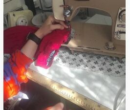 Vatandaşın parmağına batan iğne çıkarıldı