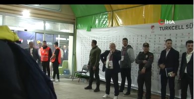 Fenerbahçe kafilesi stattan ayrıldı