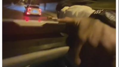 Bursa’da kendini “Superman” zanneden genç, yürekleri ağza getirdi
