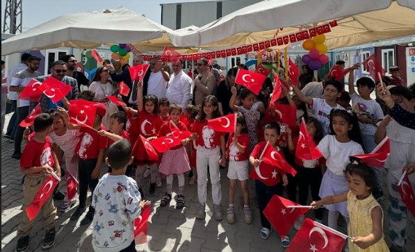 Uludağ Enerji 23 Nisan’ı afet bölgesindeki çocuklarla kutladı