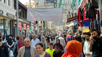 Bursa’da bayrama saatler kaldı! İşte çarşı ve pazarlardaki son durum…