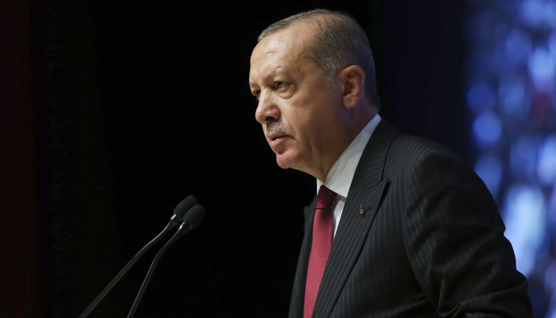 Erdoğan’dan partililere uyarı: Medya önünde birbirinizi suçlamayın