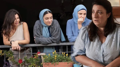 Ömer’in Nuran’ı Gülçin Kültür Şahin’den rol arkadaşlarıyla set pozu