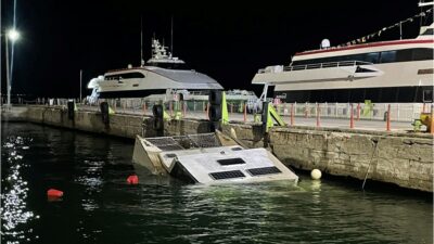 Bursa’da BUDO iskelesinin yanında tekne battı