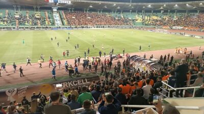 Fenerbahçe, Süper Kupa’da sahadan çekildi