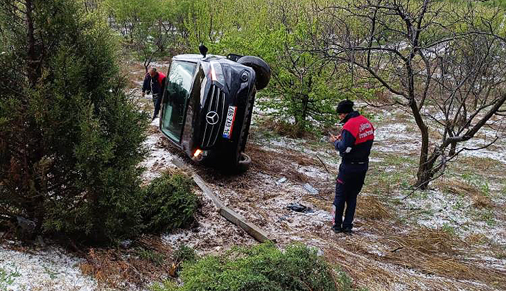 Minibüs takla attı: 1 ölü, 2’si çocuk 8 yaralı