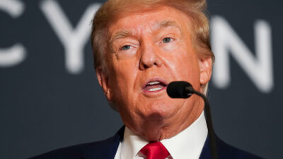 Trump’a yönelik tarihi “sus payı” davasında ilk jüri üyeleri seçildi