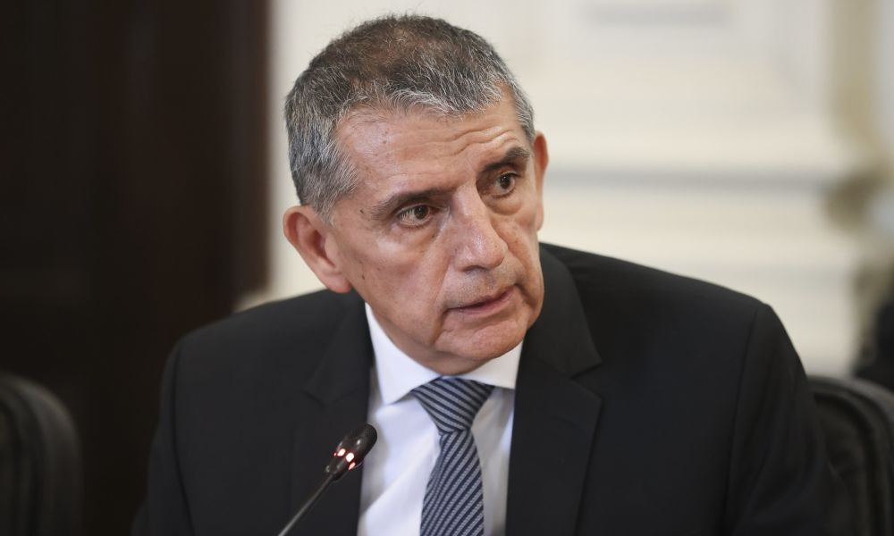 Peru’da lüks saat soruşturması: İçişleri bakanı istifa etti