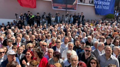 Bursa Büyükşehir Belediye Başkanı Bozbey göreve başladı