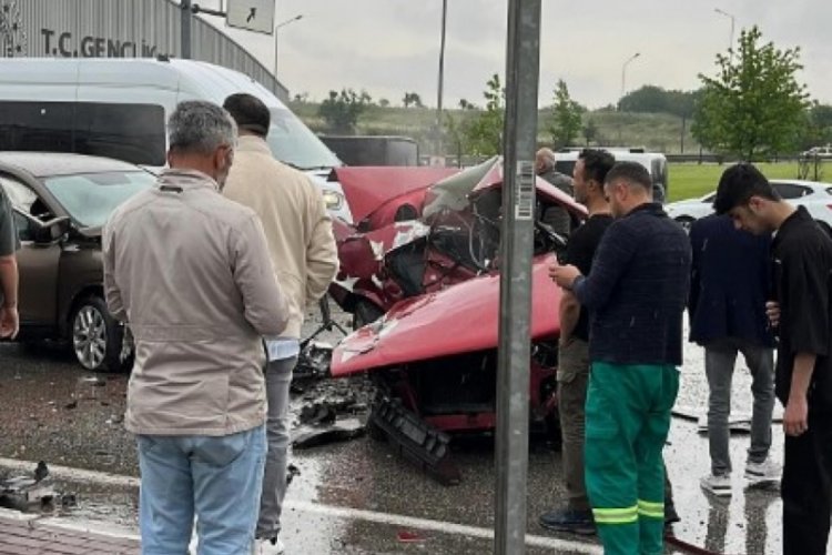 Bursa’da feci kaza: Ölü ve yaralılar var!