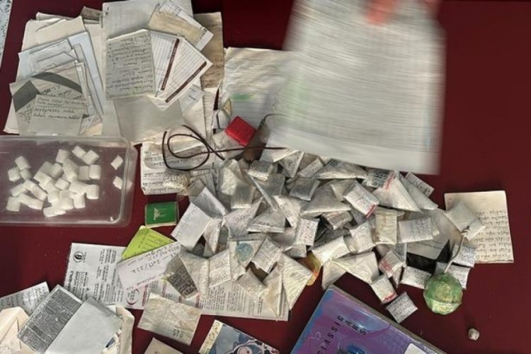Akıllara durgunluk veren olay! Açılışa özel büyü bozma, muska yazma tarifesi