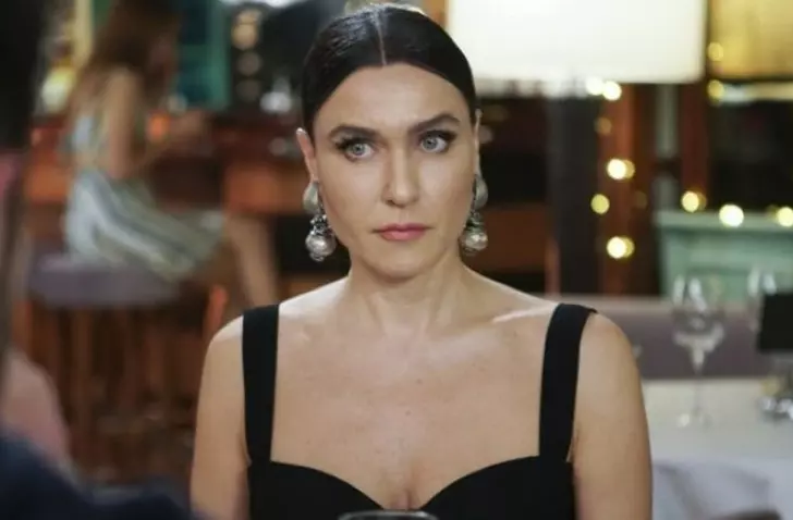 Şevval Sam Ru galasında boy gösterdi!