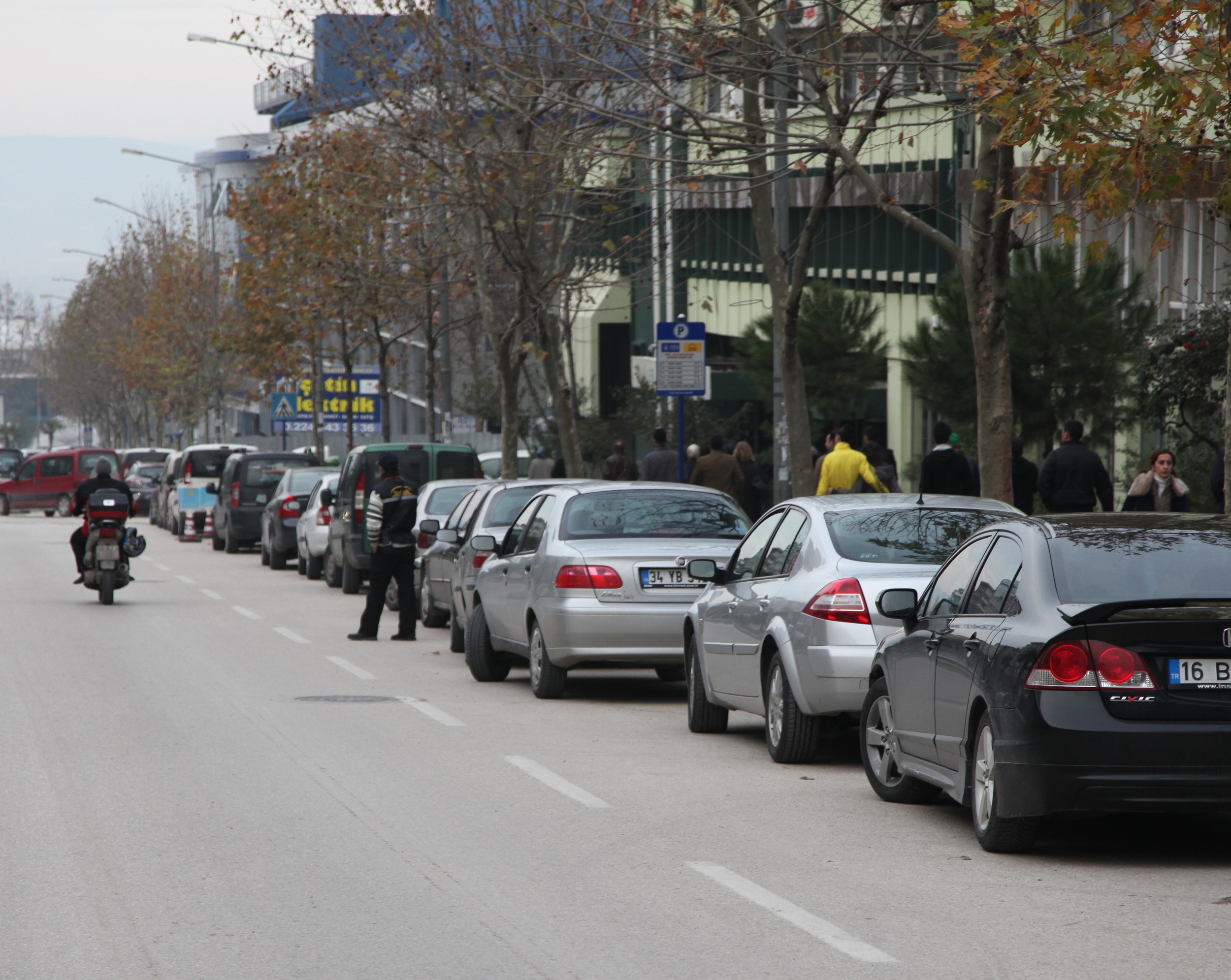 Başkan Bozbey müjdeyi verdi: Cadde ve bulvar otoparkları artık ücretsiz