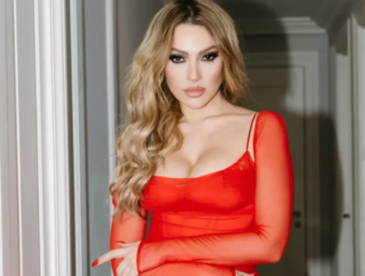 Hadise oyunculuk dersleri almaya başladı