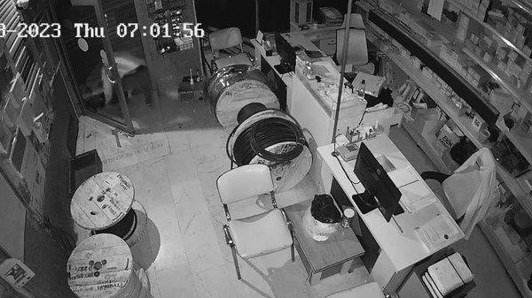 7 ayrı hırsızlık olayına karışan şüpheli kamerada