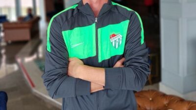Bursaspor’un eski oyuncusu Avrupa yolcusu