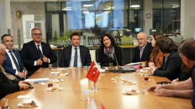Osmangazi’de kentsel dönüşüm hazırlığı: Başkan Aydın öncelikli iki bölgeyi açıkladı