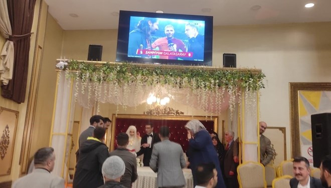 Düğün töreninde şampiyonluk coşkusu