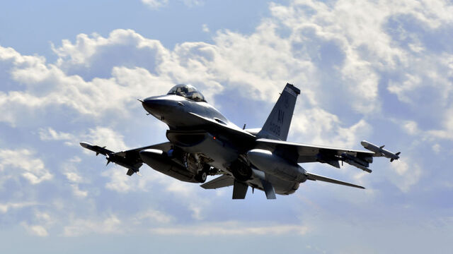 Belçika’dan Ukrayna’ya 30 adet F-16 savaş uçağı
