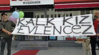 Lösemi tedavisi gören genç kıza hastanede evlilik teklifi