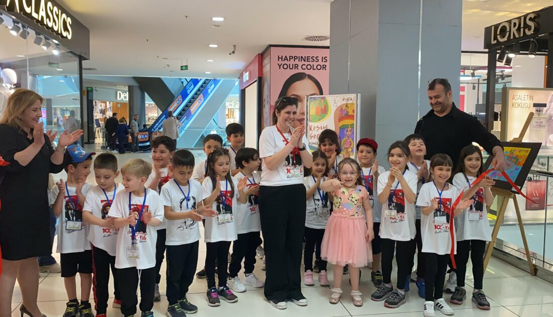 Bursalı minik ressam! Konuşmadan önce resim yapmayı öğrendi