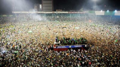 Bursaspor’dan şampiyonluk paylaşımı