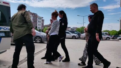 Bursa’da kartla daire kapılarını açtılar! 3 kadın böyle yakalandı