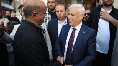 Bozbey müjdeyi verdi: Büyükşehir’den emeklilere destek çeki