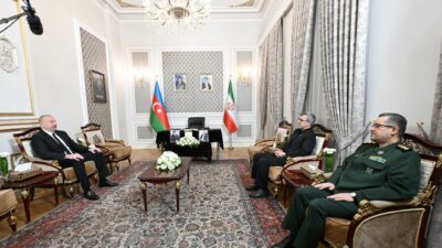 Aliyev’den İran büyükelçiliğine taziye ziyareti