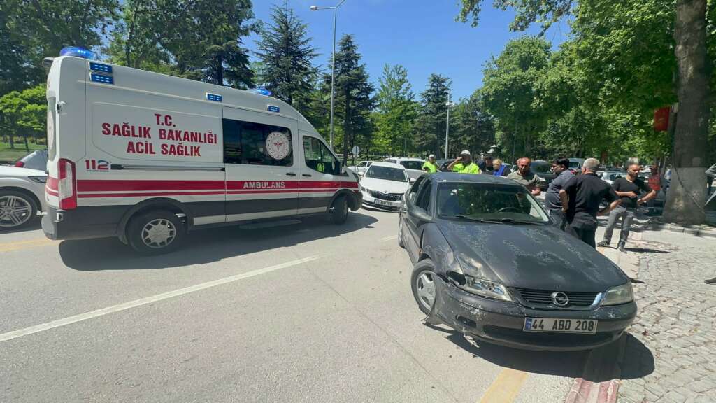Trafik kazası: 2 yaralı