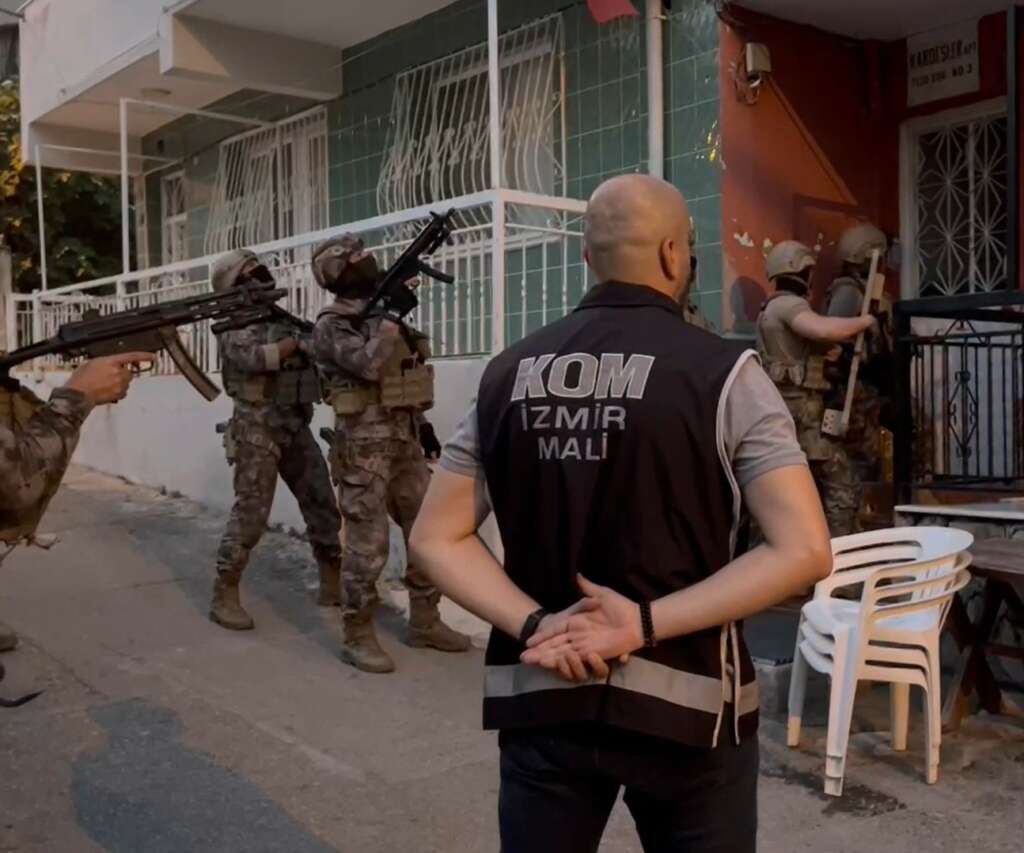 Tefecilere dev operasyon: 40 gözaltı