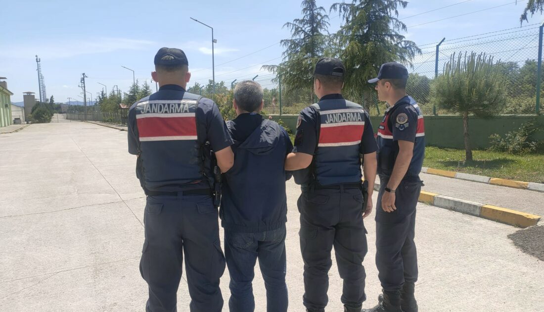 10 yıl 10 ay hapis cezası ile aranan şahıs cenazede yakalandı
