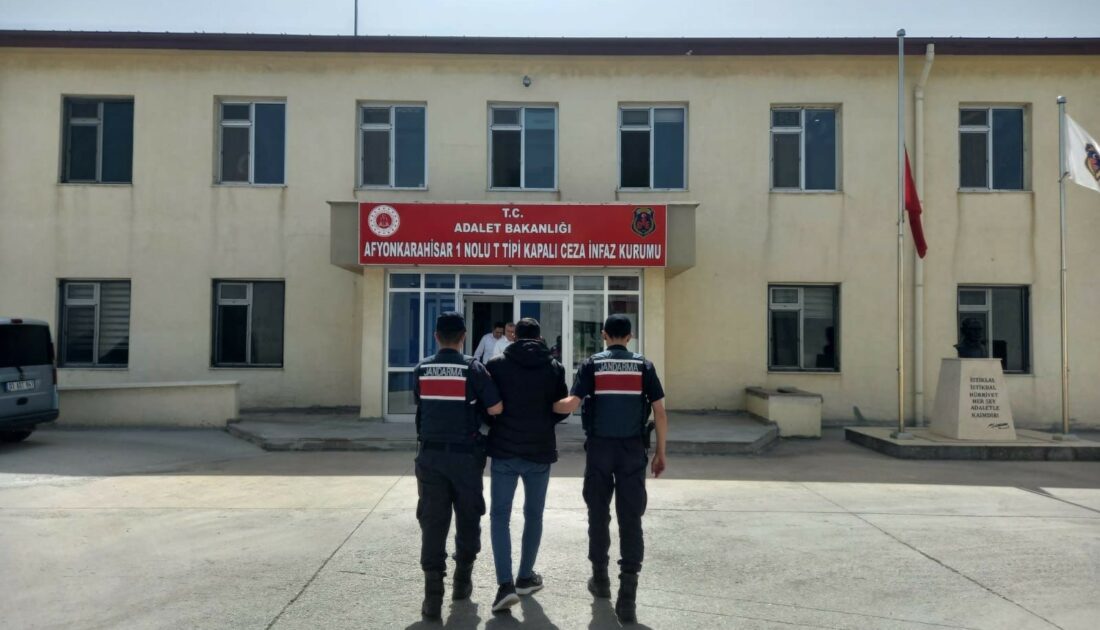 Yıllarca hapis cezası ile aranan şahsı jandarma yakaladı