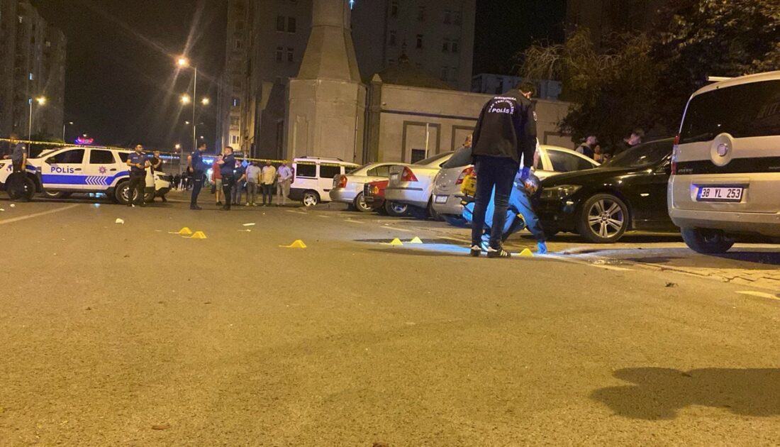 Tartıştıkları şahıslar yeni aldıkları otomobili kurşunladı