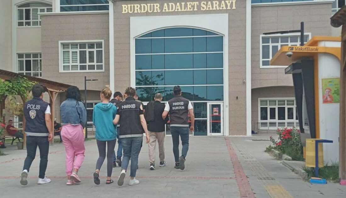 Durdurulan araçta uyuşturucu çıktı
