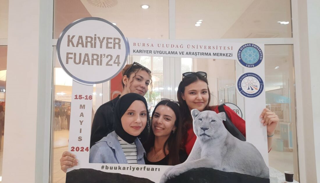 BUÜ Kariyer Fuarı binlerce öğrenciyi ağırladı