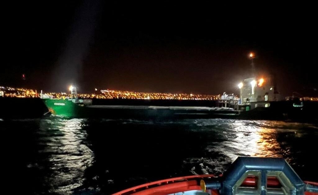 Çanakkale Boğazı’nda genel kargo gemisi makine arızası yaptı Çanakkale Boğazı’nda genel kargo gemisi makine arızası yaptı