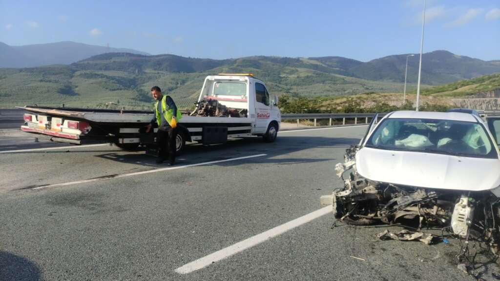 Bursa yolunda yürekleri ağıza getiren kaza