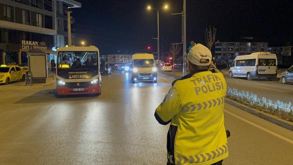 Aranan 42 kişi yakalandı 10 kişi tutuklandı