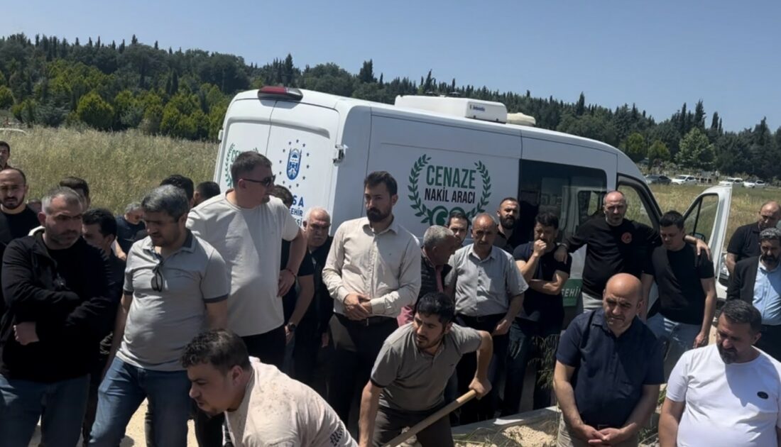 Bursa’da 7 yaşındaki Yüsra’nın acı vedası…Hastaneye yürüyerek gitti cenazesi çıktı…